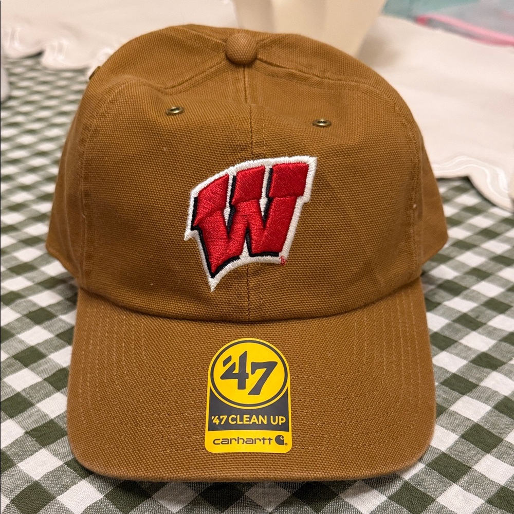 NWT Wisconsin Badgers ‘47/Carhartt hat!